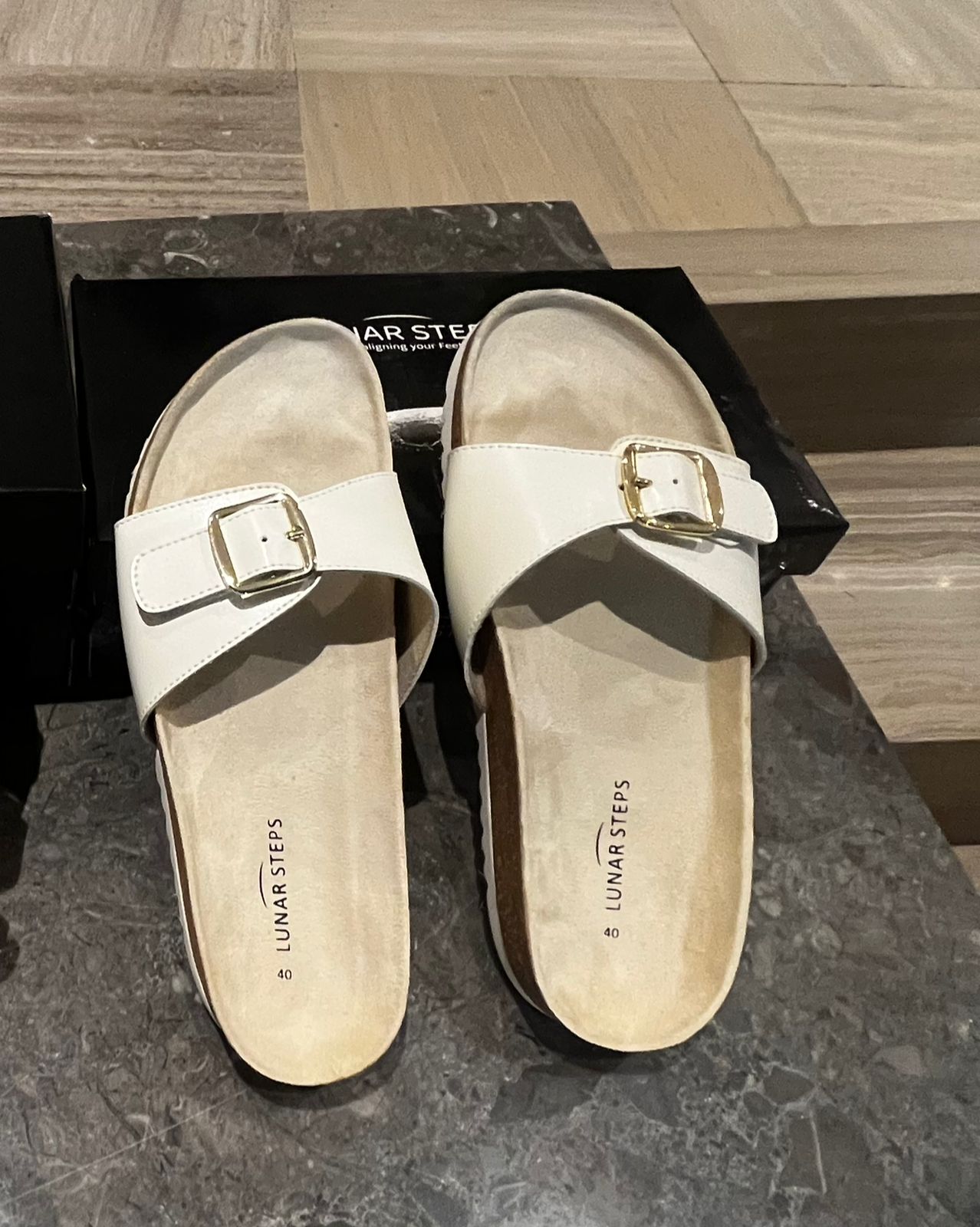 Capella Luxe Orthopedic Slide Sandals – Soft Cork Footbed & Adjustable Buckle (White)