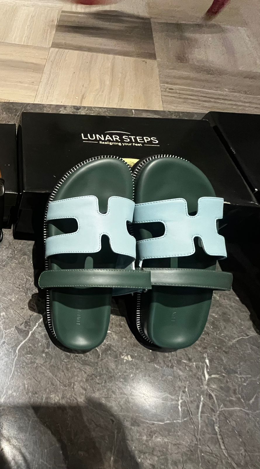 Mira Dual-Tone Orthopedic Slides